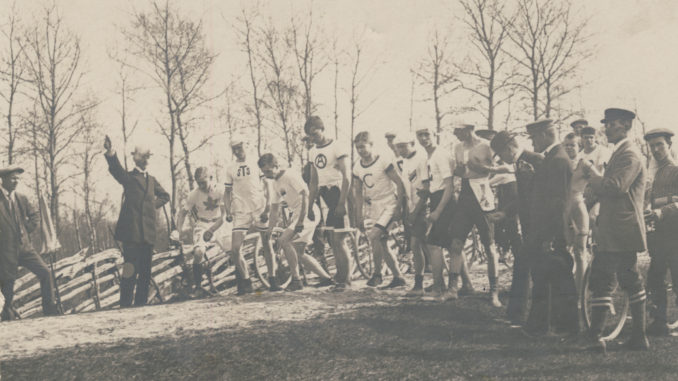 Esimese Paldiski-Mustjõe maratonijooksu start 28. aprillil 1913. aastal.