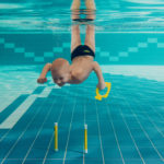 Neli põhjust, miks laps peaks varakult ujuma õppima