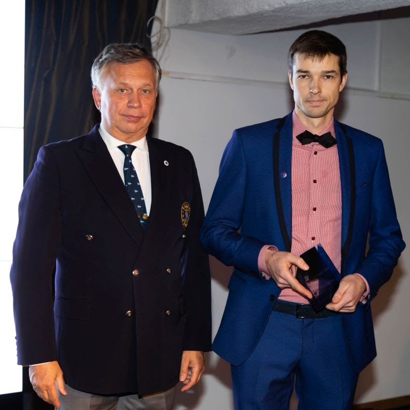 Aasta Treener 2019 Raivo Randmäe (fotol paremal) ja Eesti Jahtklubide Liidu president Egon Elstein