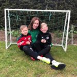 Emad jalgpallis: meister kodus ja jalgpalliväljakul